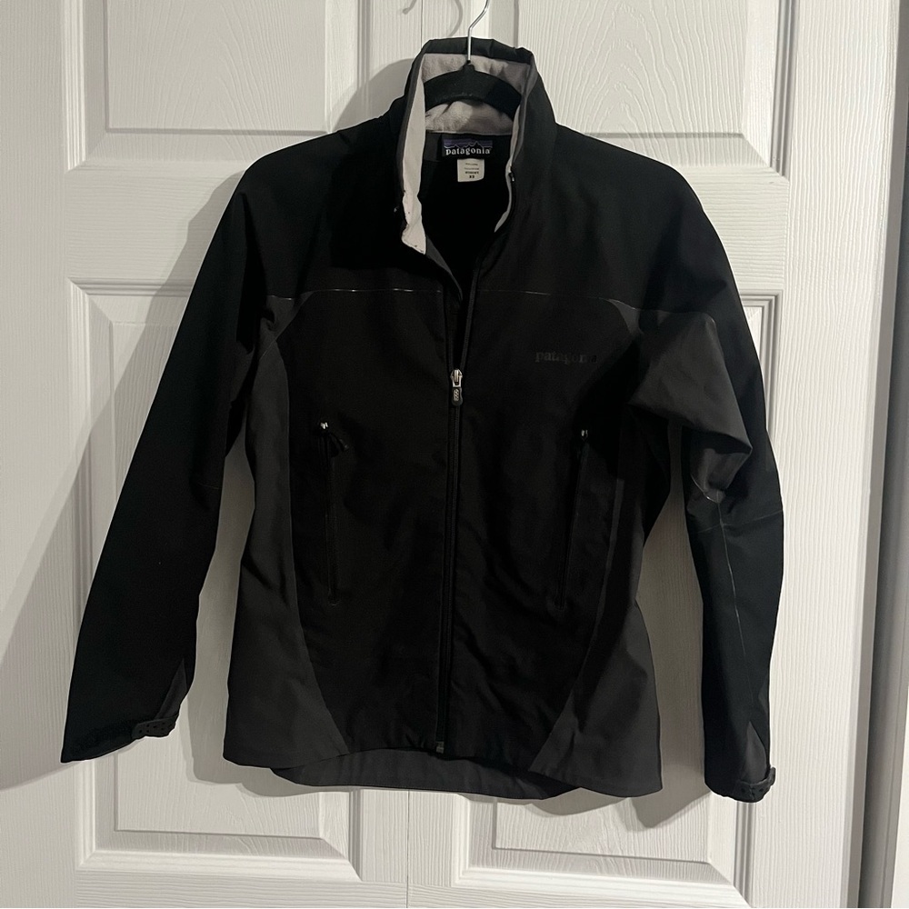 Patagonia Women’s CSS Softshell Jacket Size XS Black Gray Full Zip